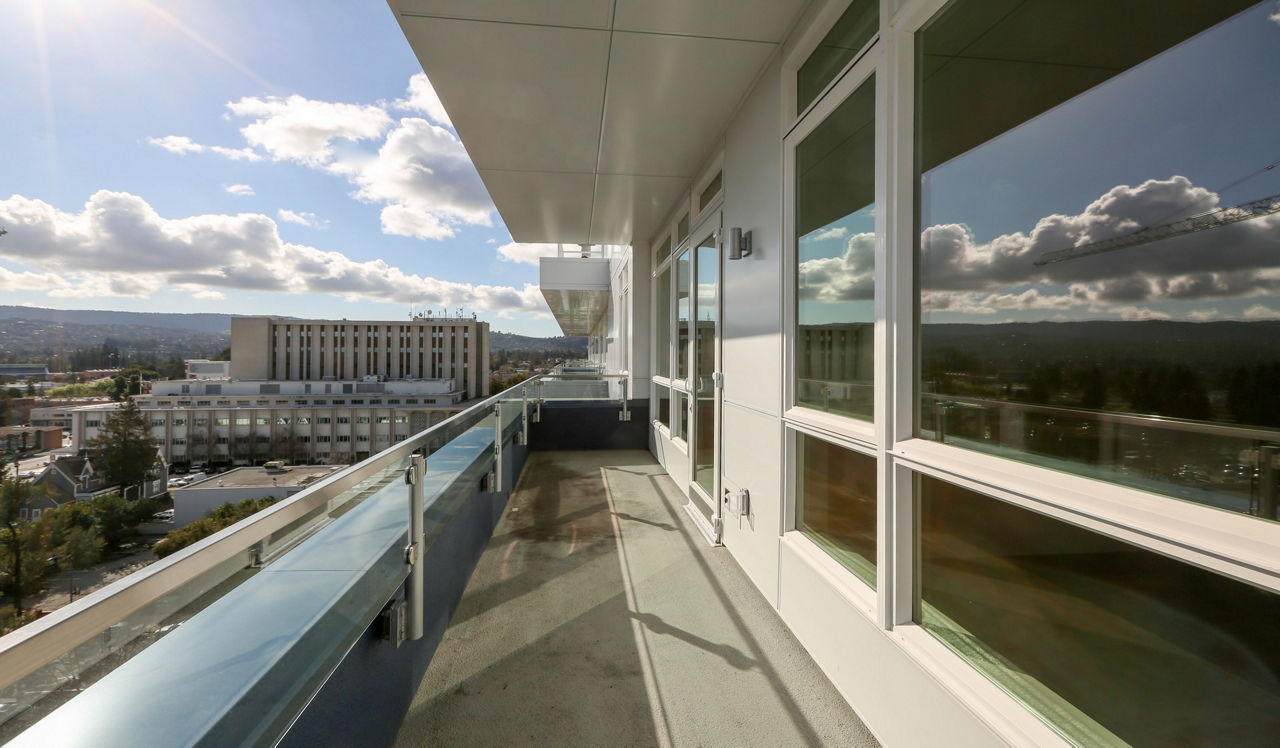 Indigo Apartment Homes - Redwood City, CA - Balcony
