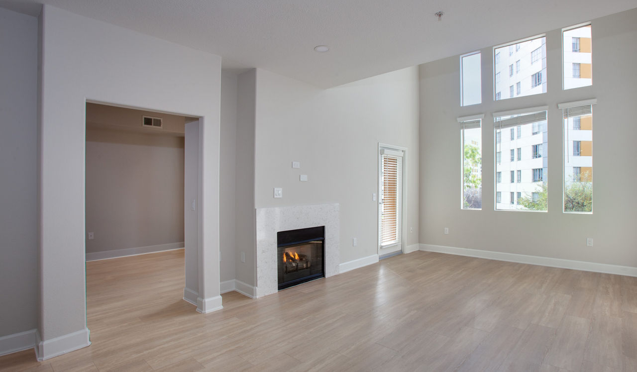 Palazzo East - Los Angeles, CA - Living Room