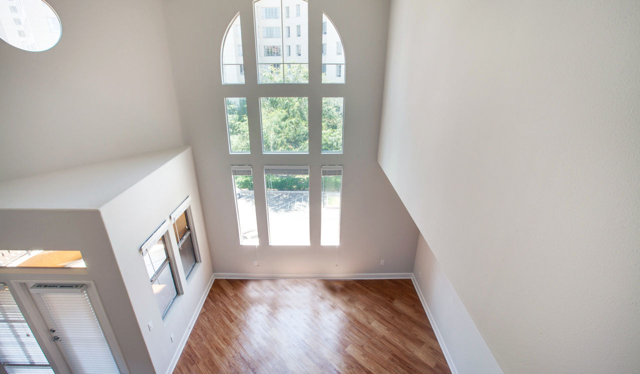 Palazzo East - Los Angeles, CA - Living Room