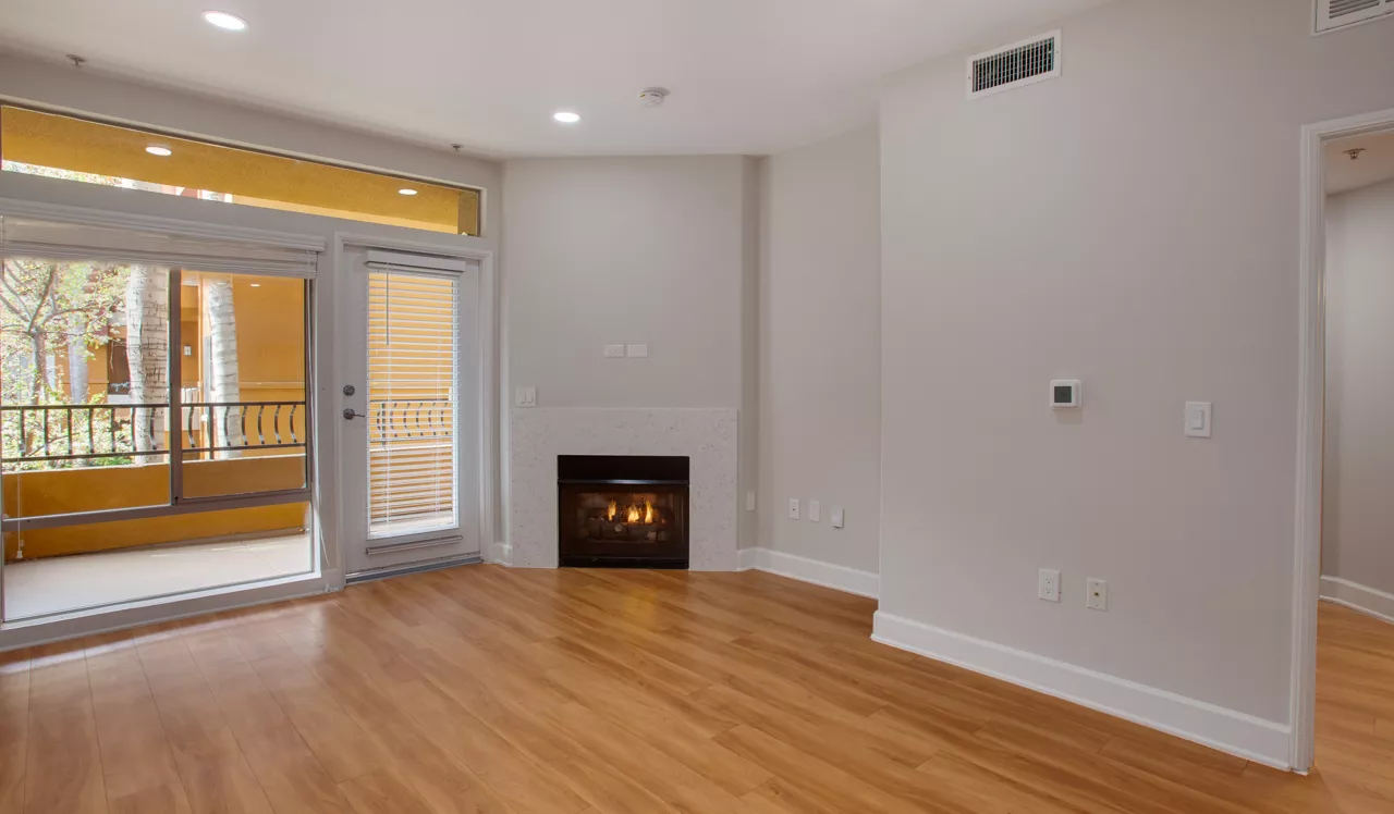 Palazzo East - Los Angeles, CA - Living Room