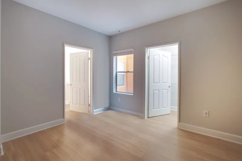 Palazzo East - Los Angeles, CA - Bedroom