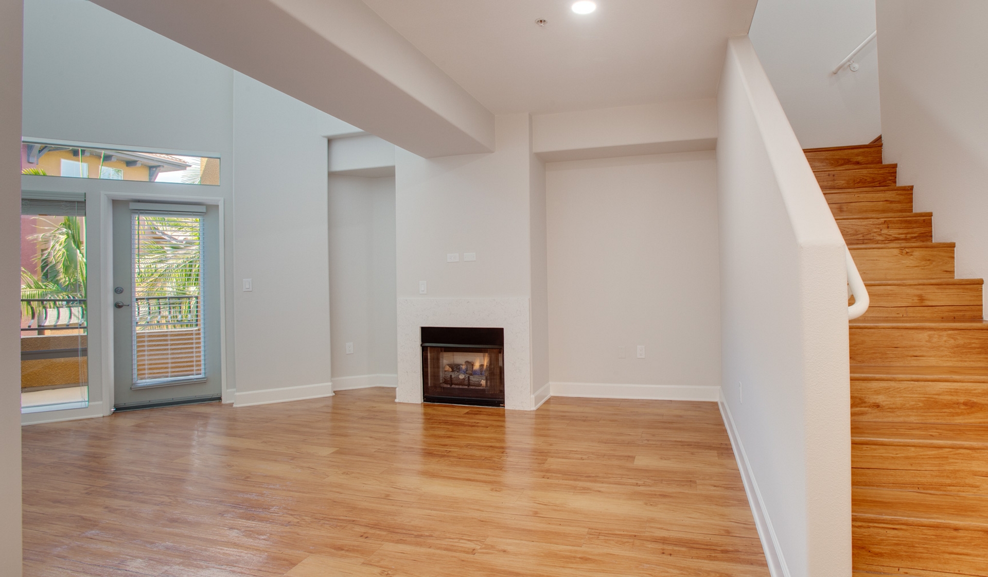 Palazzo East – Los Angeles, CA – Living Room