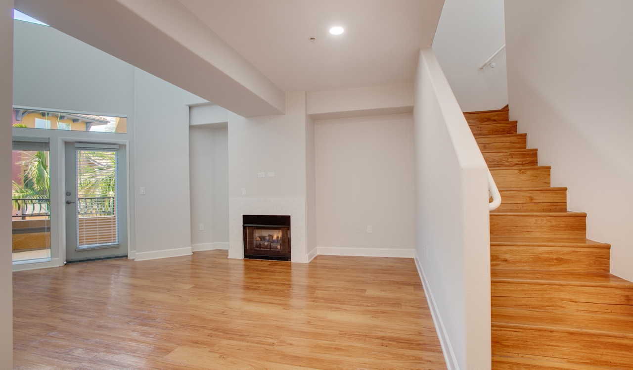 Palazzo East – Los Angeles, CA – Living Room