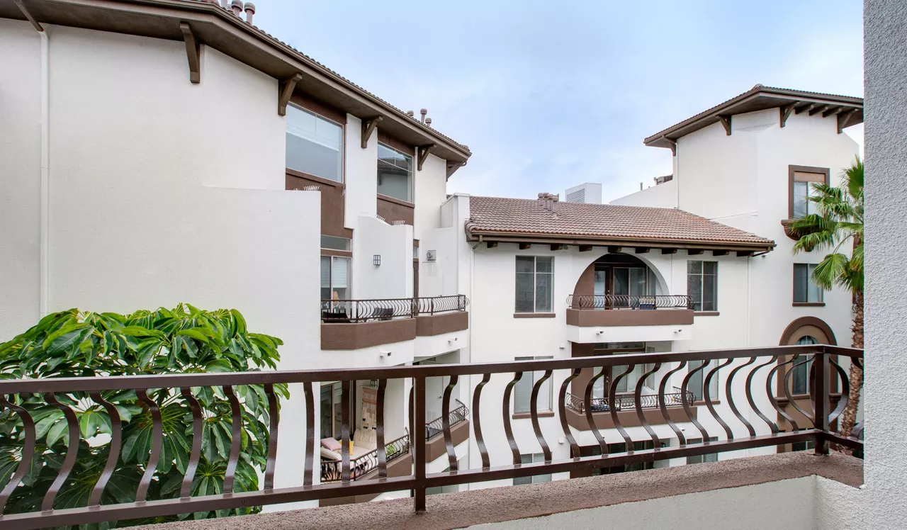Palazzo West - Los Angeles, CA - balcony