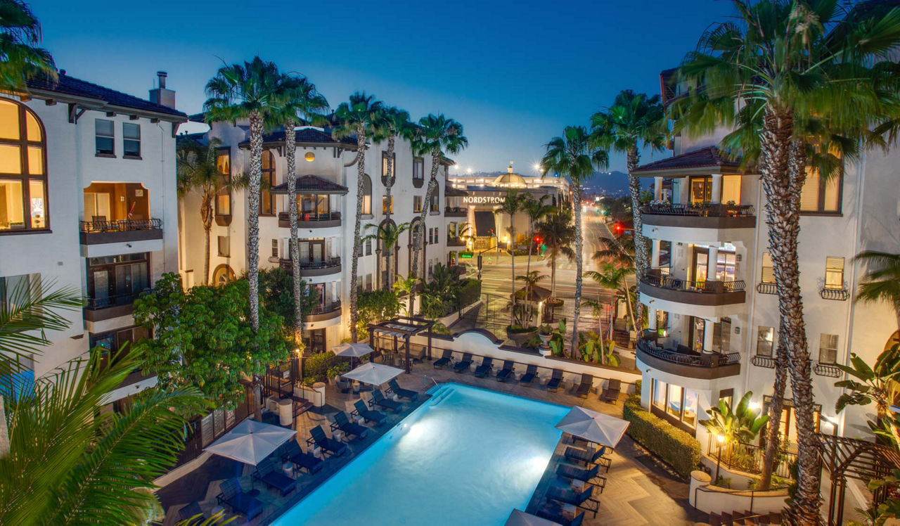 Palazzo West 3 of 12
