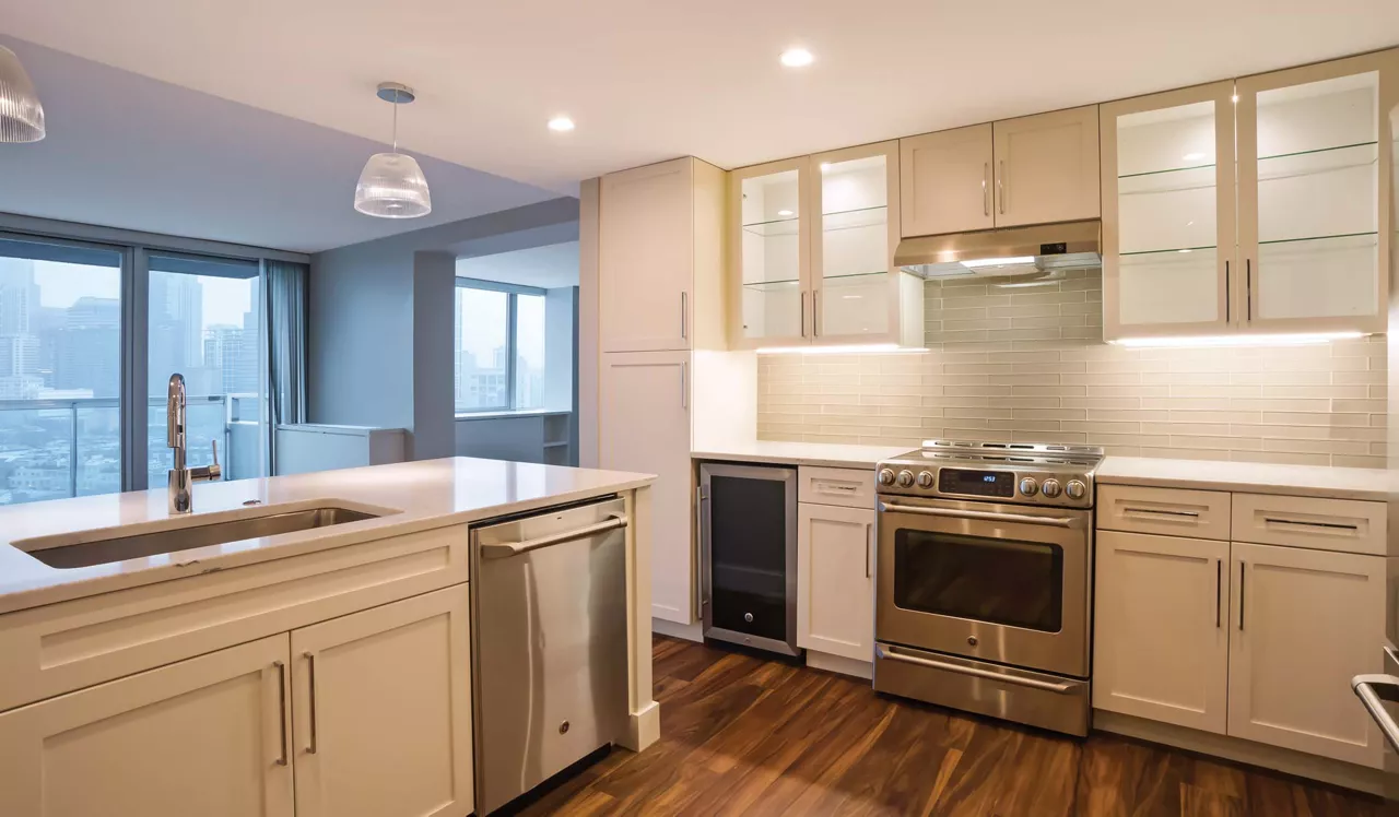 Park Towne Place Premier - Philadelphia, PA - Kitchen