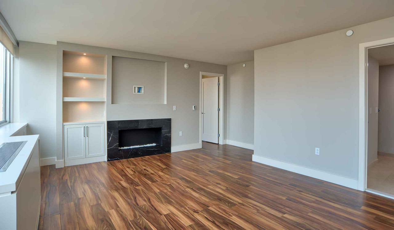 Park Towne Premier - Philadelphia, PA - Living Room