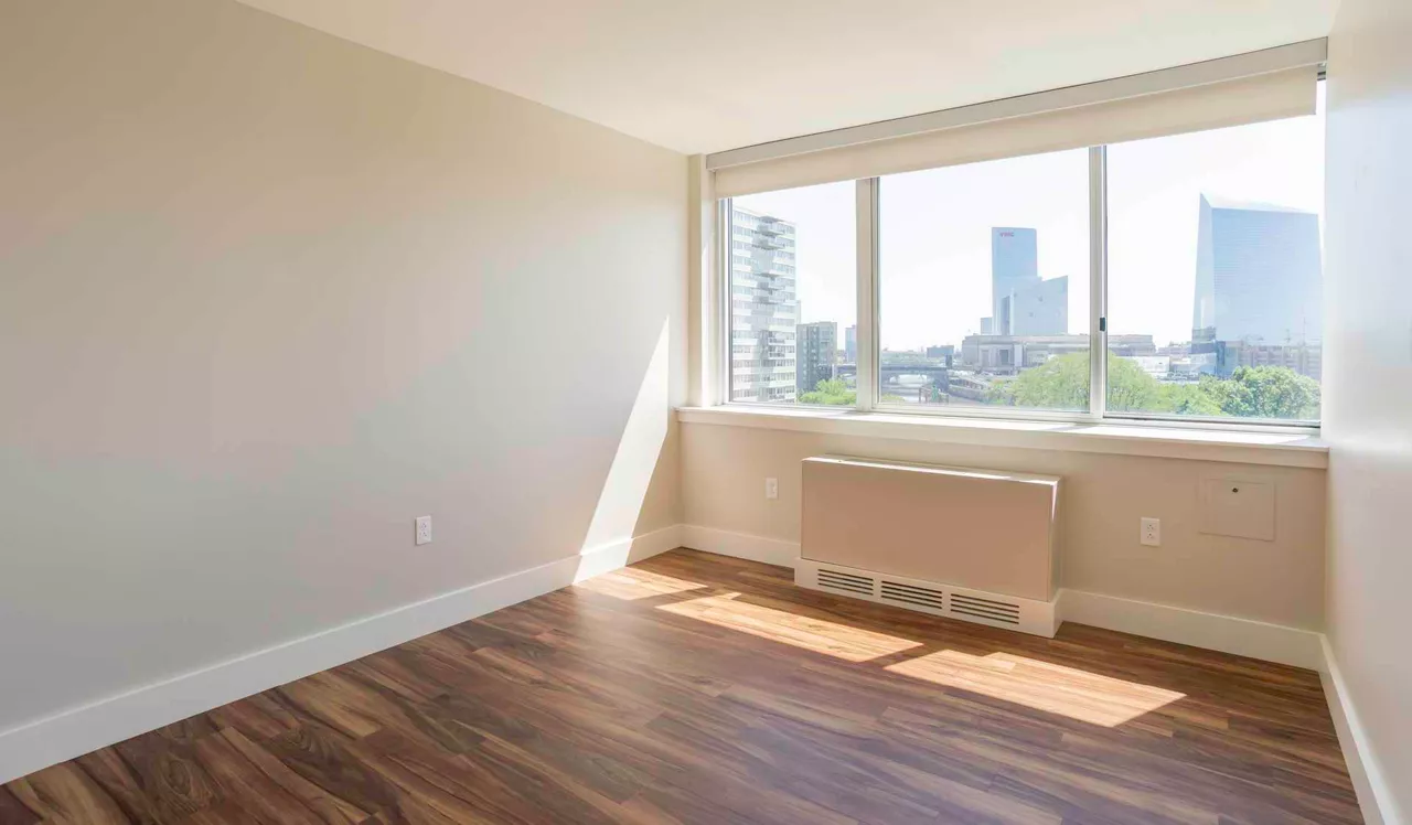 Park Towne Place Premier - Philadelphia, PA - Bedroom