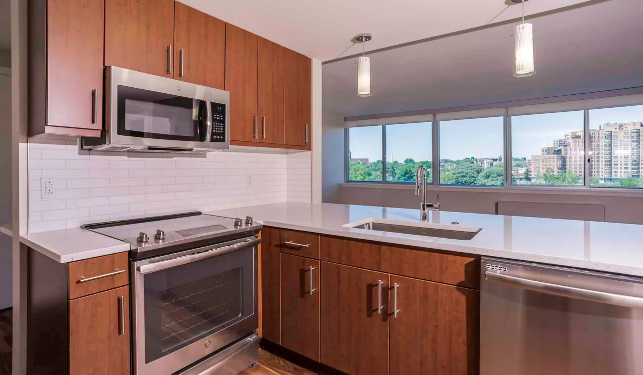 Park Towne Place - Philadelphia, PA - Kitchen