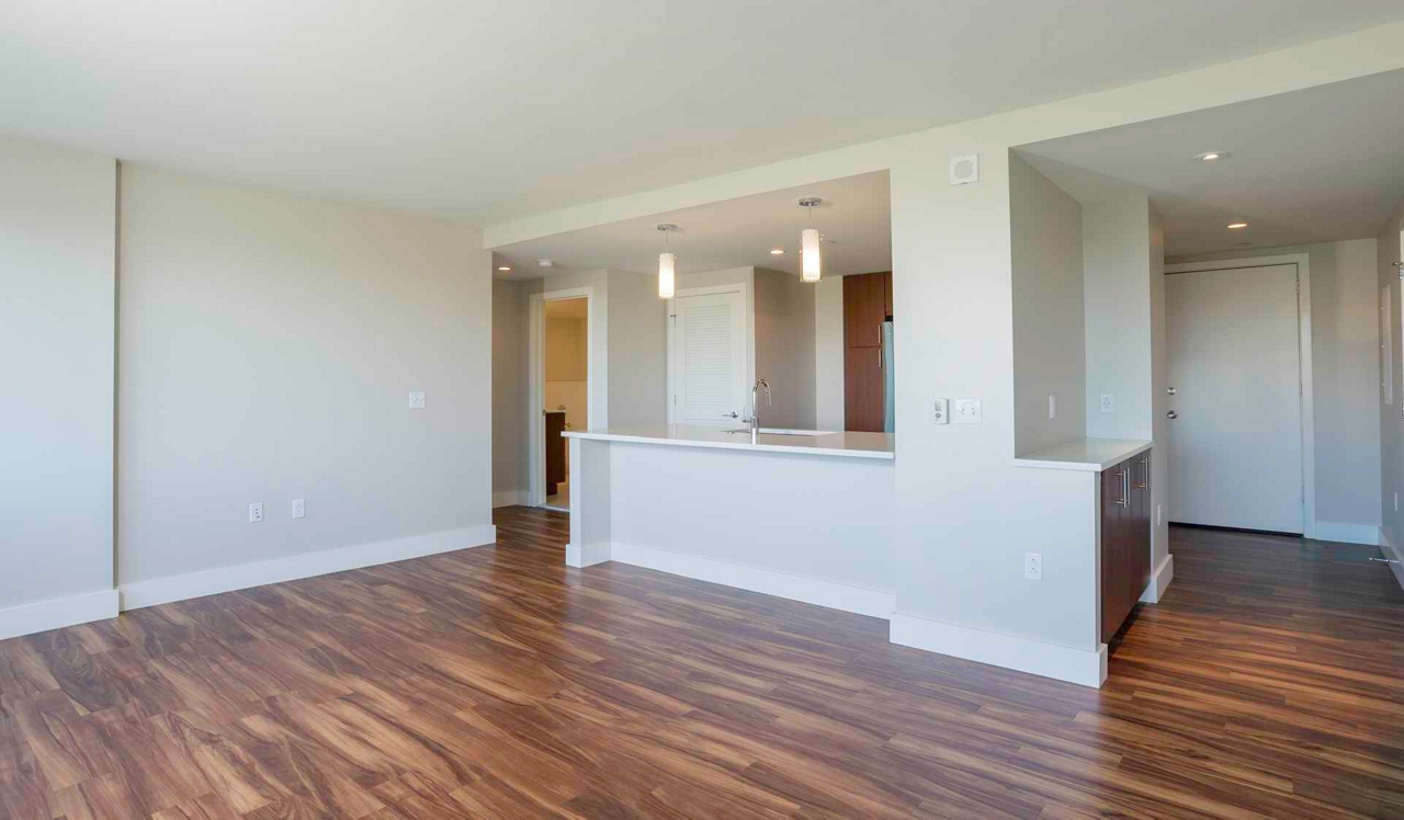 Park Towne Place - Philadelphia, PA - Living/