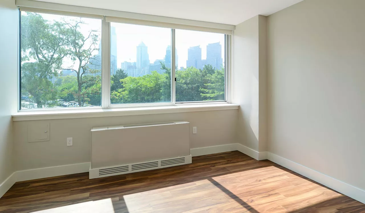 Park Towne Place - Phildelphia, PA - bedroom