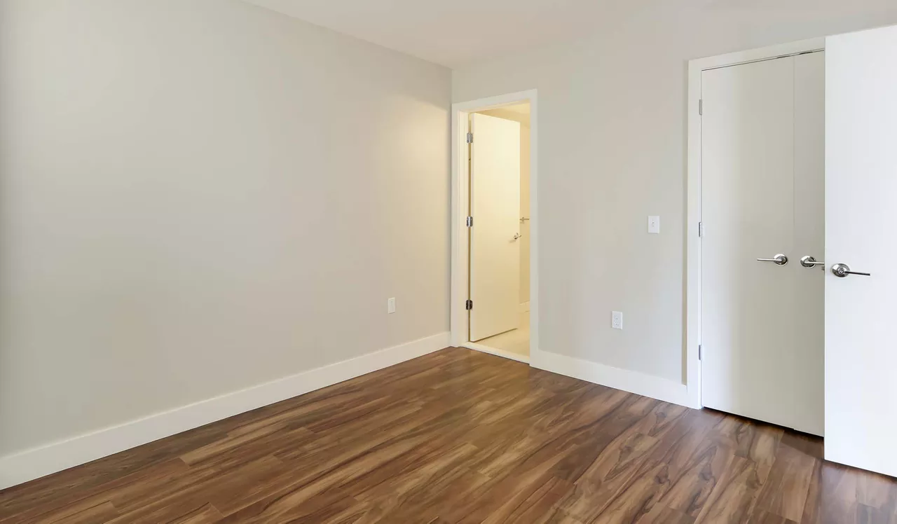 Park Towne Place - Phildelphia, PA - bedroom