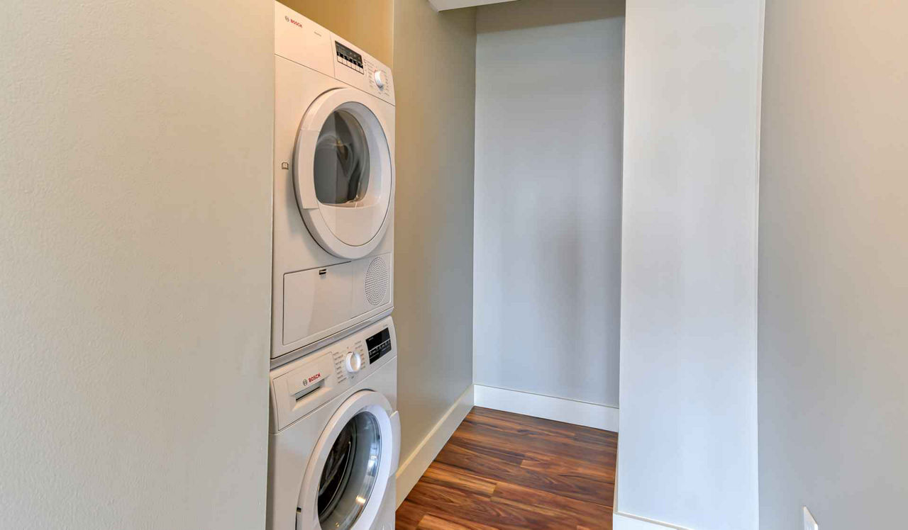 Park Towne Place - Philadelphia, PA - laundry