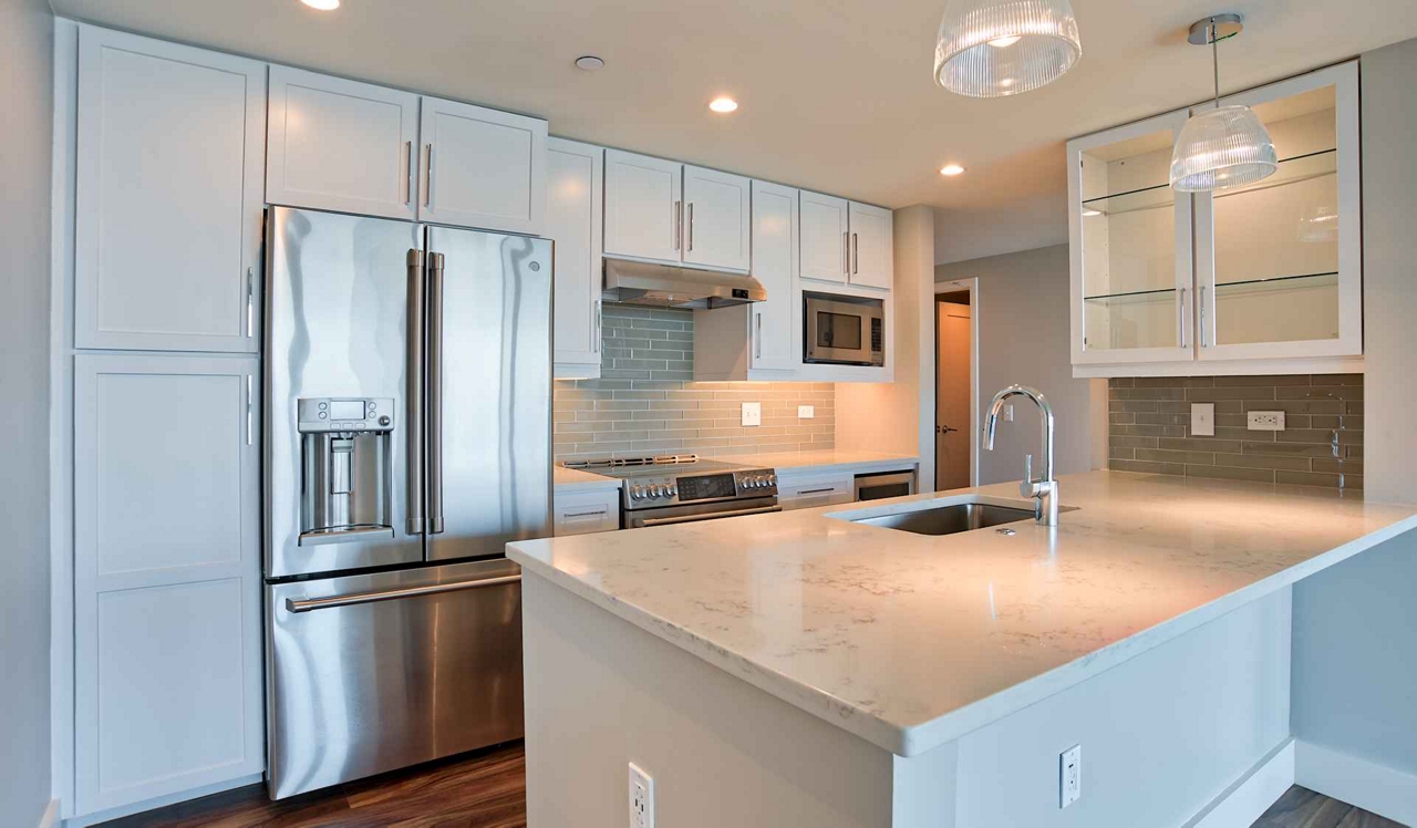 Park Towne Place Premier Apartment Homes - Philadelphia, PA - Kitchen