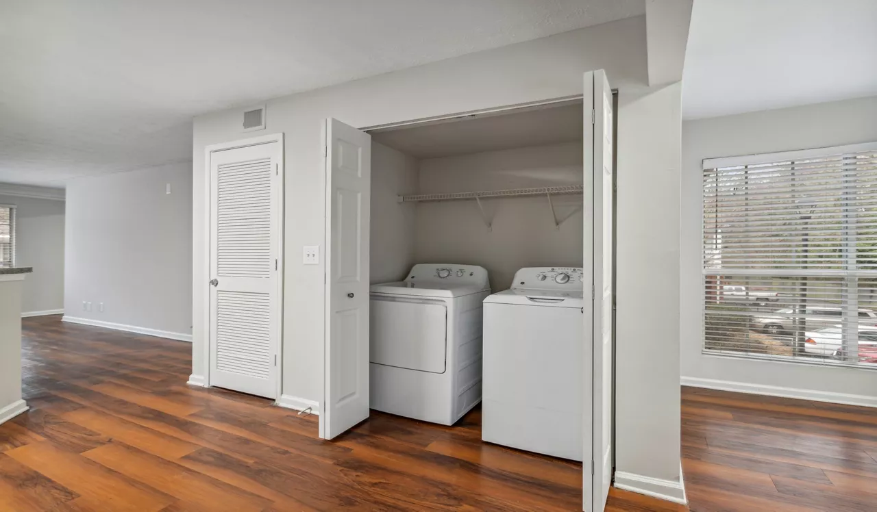 Peachtree Park - Atlanta, GA - Laundry