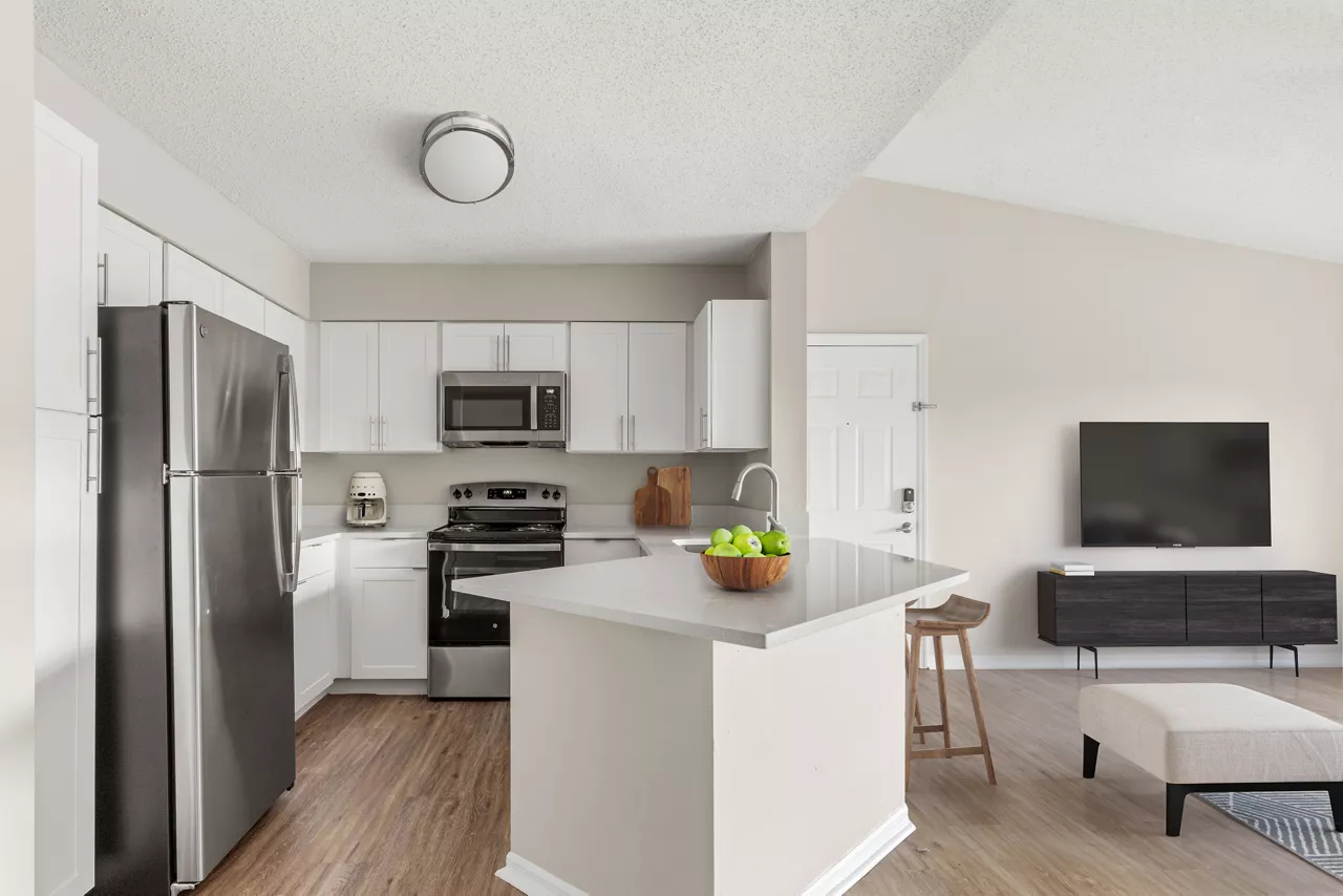 Pine Lakes Preserve - Port St. Lucie, FL - Kitchen