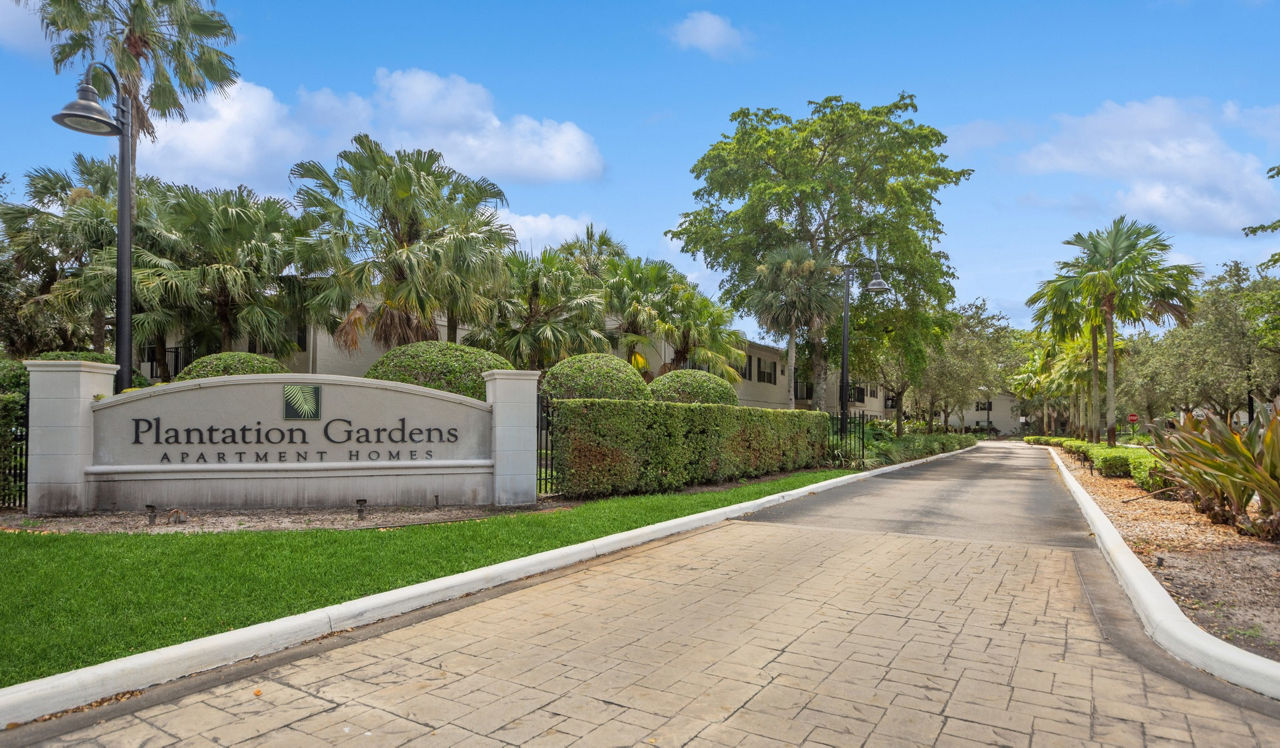 Plantation Gardens - Plantation, FL - Exterior