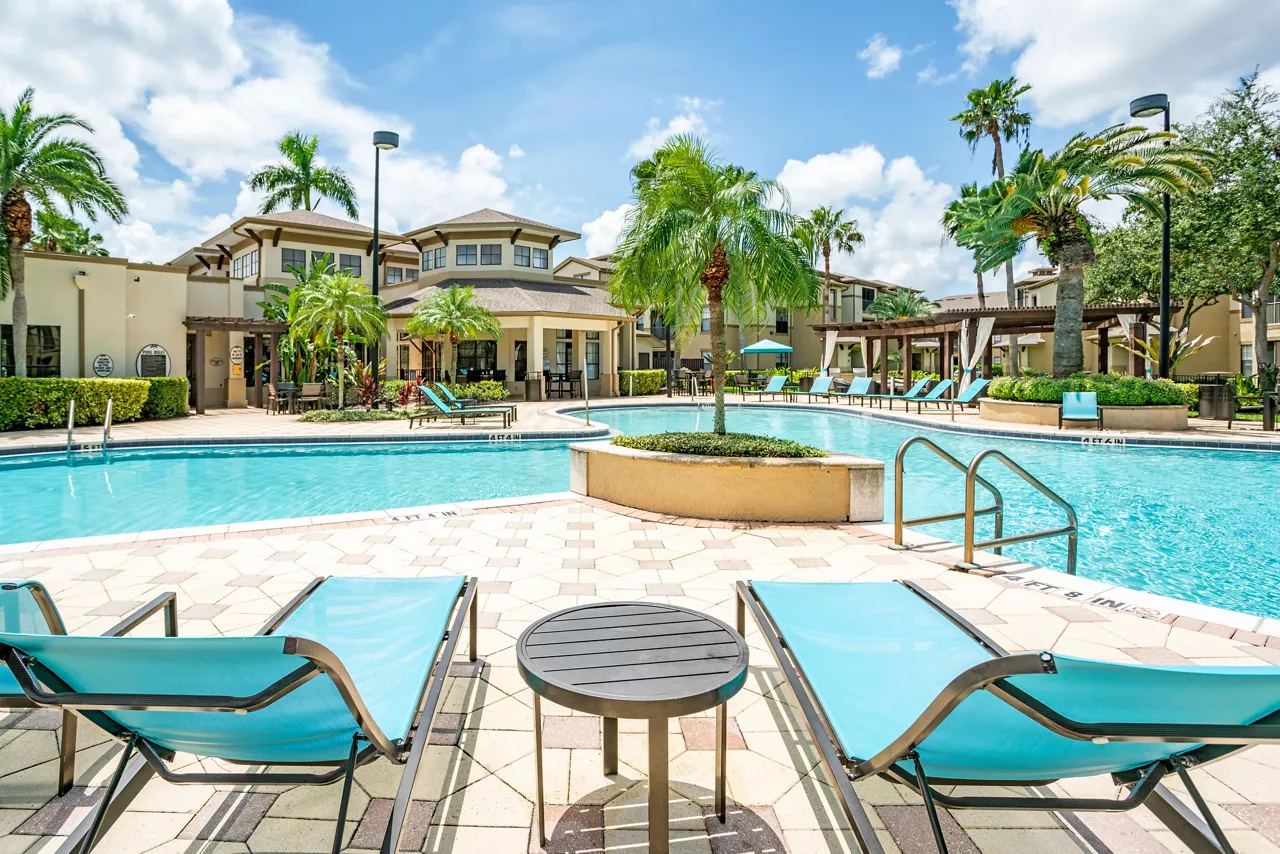 Verandahs of Brighton Bay in Tampa, FL - Pool