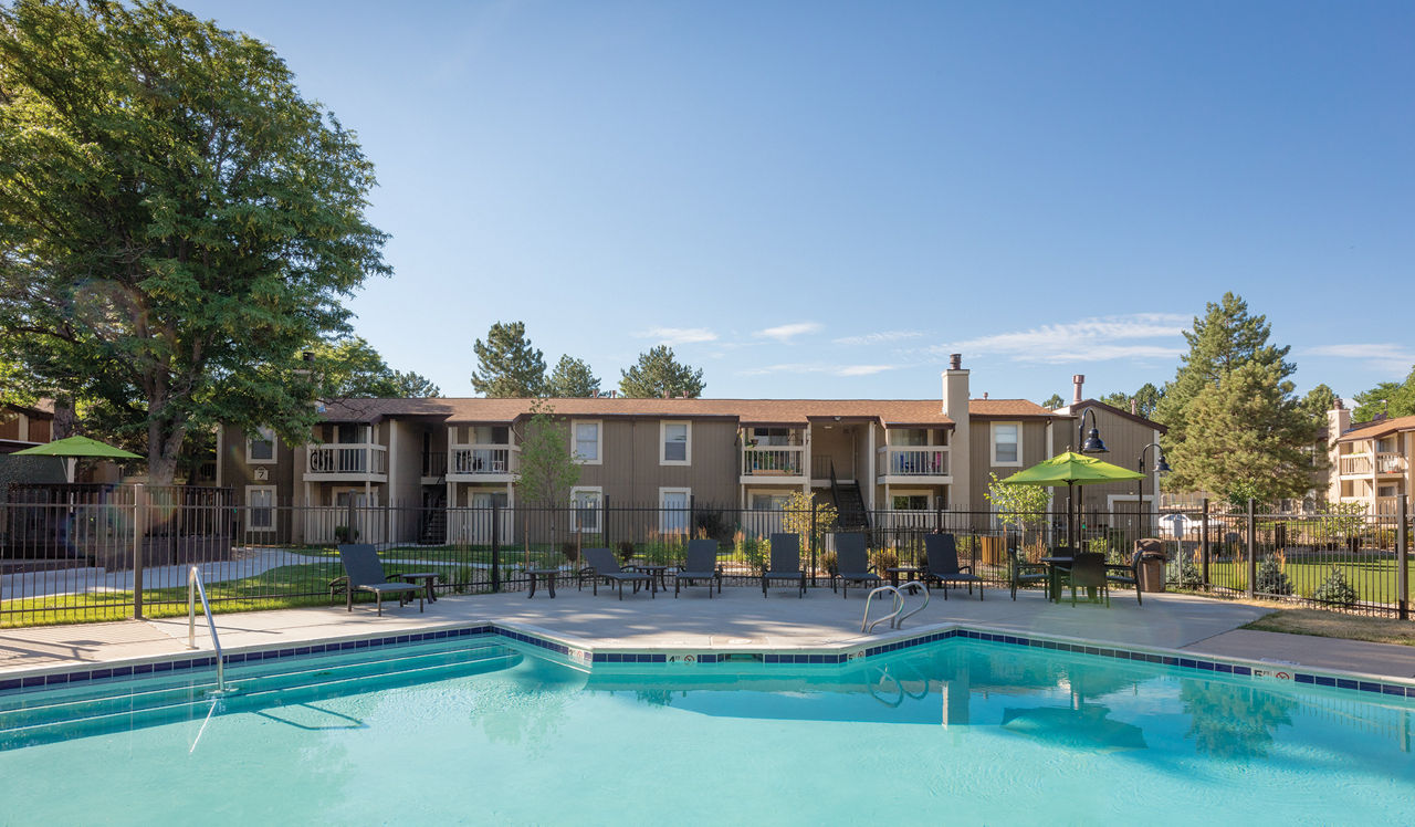 Creekside - Denver, CO - Pool