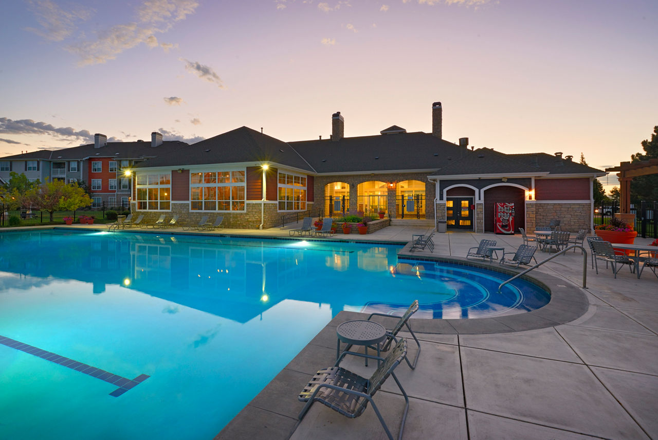 Pool at Lakeview at Gateway Park (4 of 4)