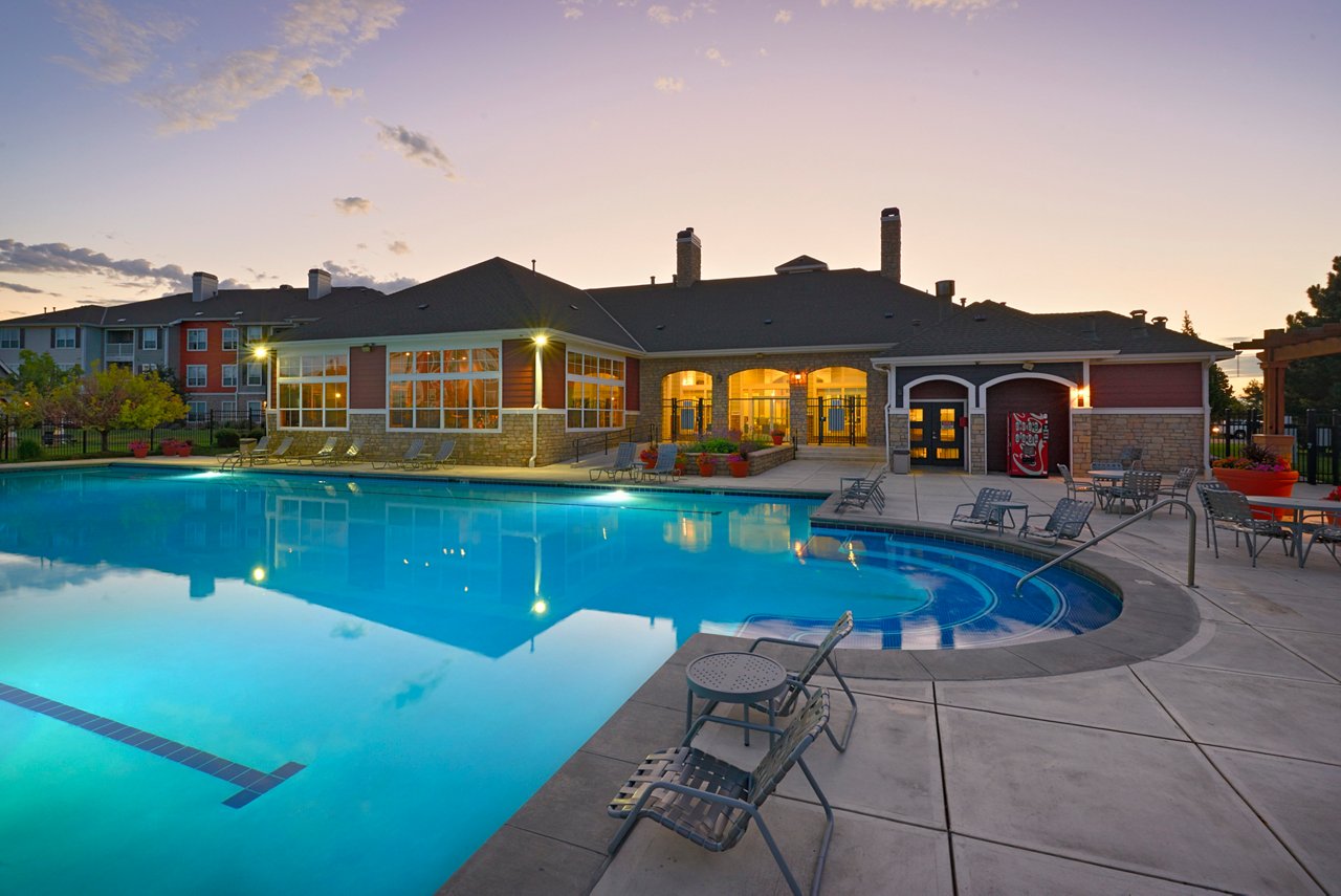 Lakeview at Gateway Park - Swimming Pool