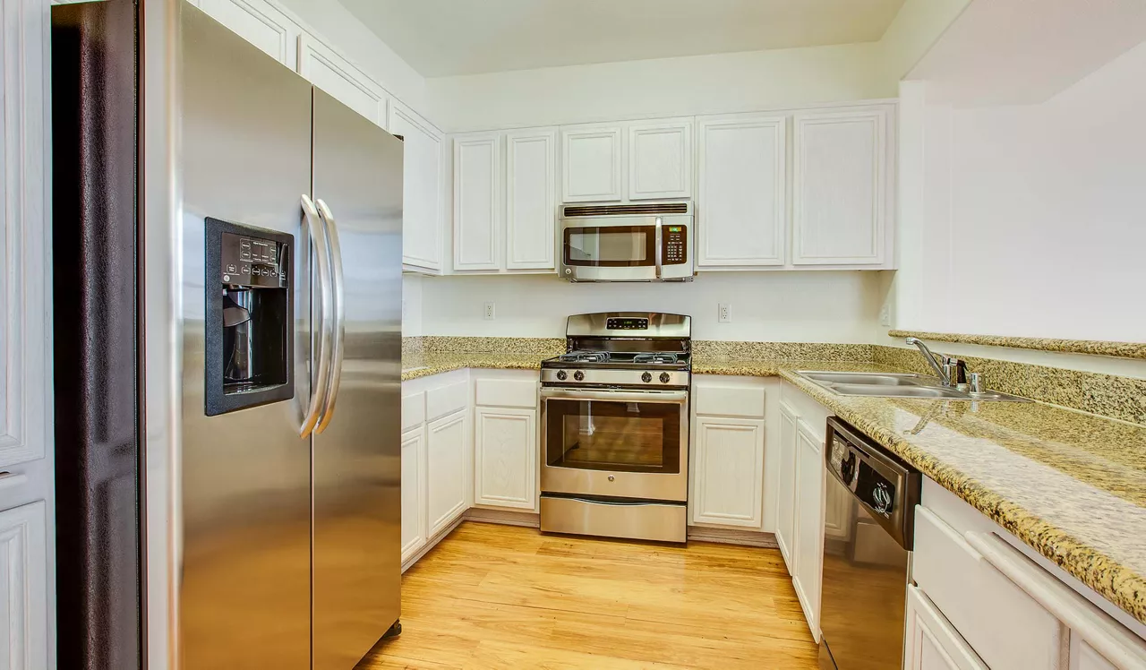 Palazzo West - Los Angeles - Kitchen
