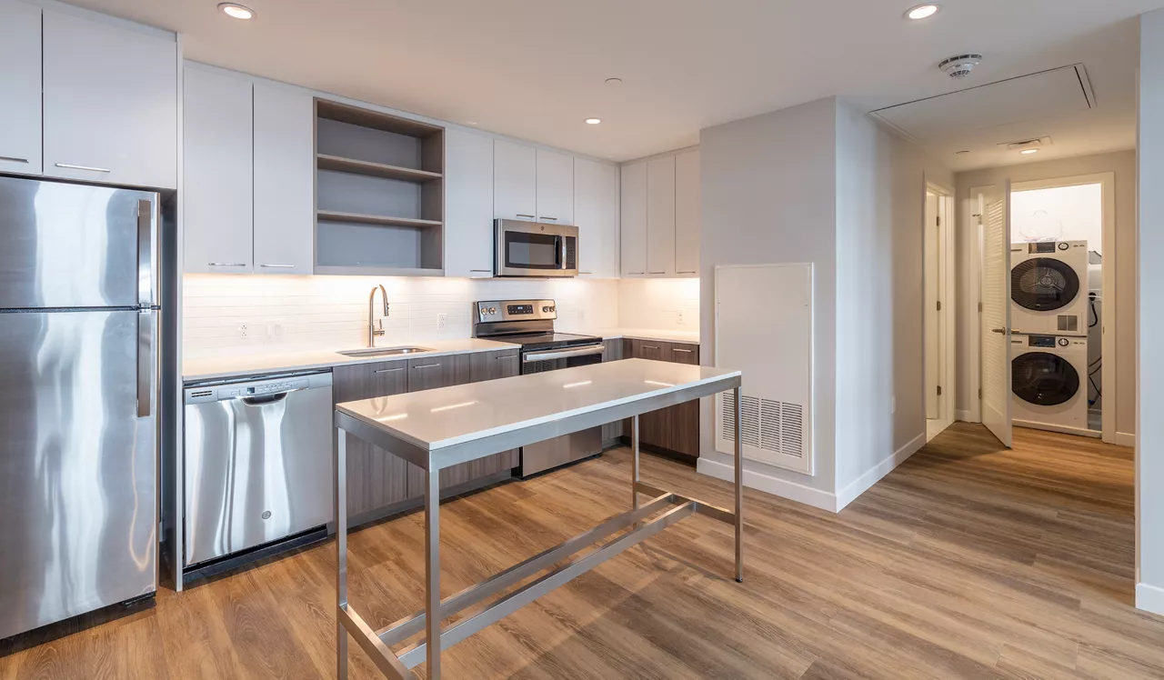 Prism - Kendall Square Apartments - kitchen