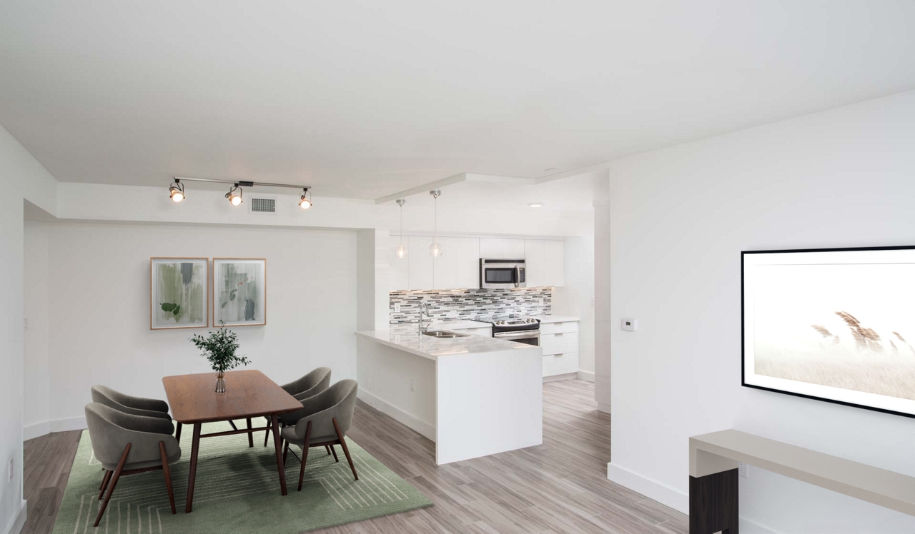 Waterways Village - Aventura FL - Dining Room