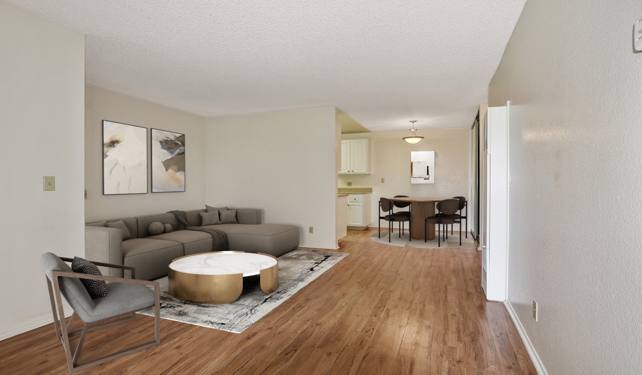 Mariners Cove Apartments - San Diego, CA - living room