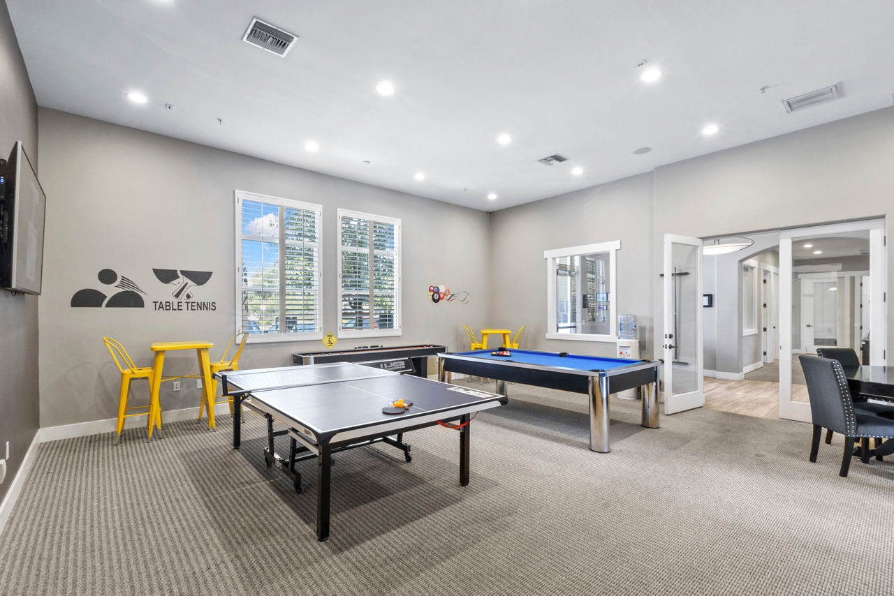 Ridgeview - Moreno Valley, CA - Game Room