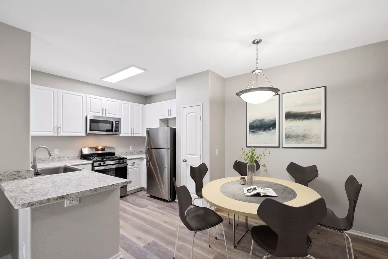 Ridgeview - Moreno Valley, CA - dining room