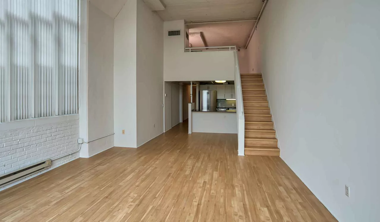 The Riverloft Apartment Homes - Philadelphia, PA - living room