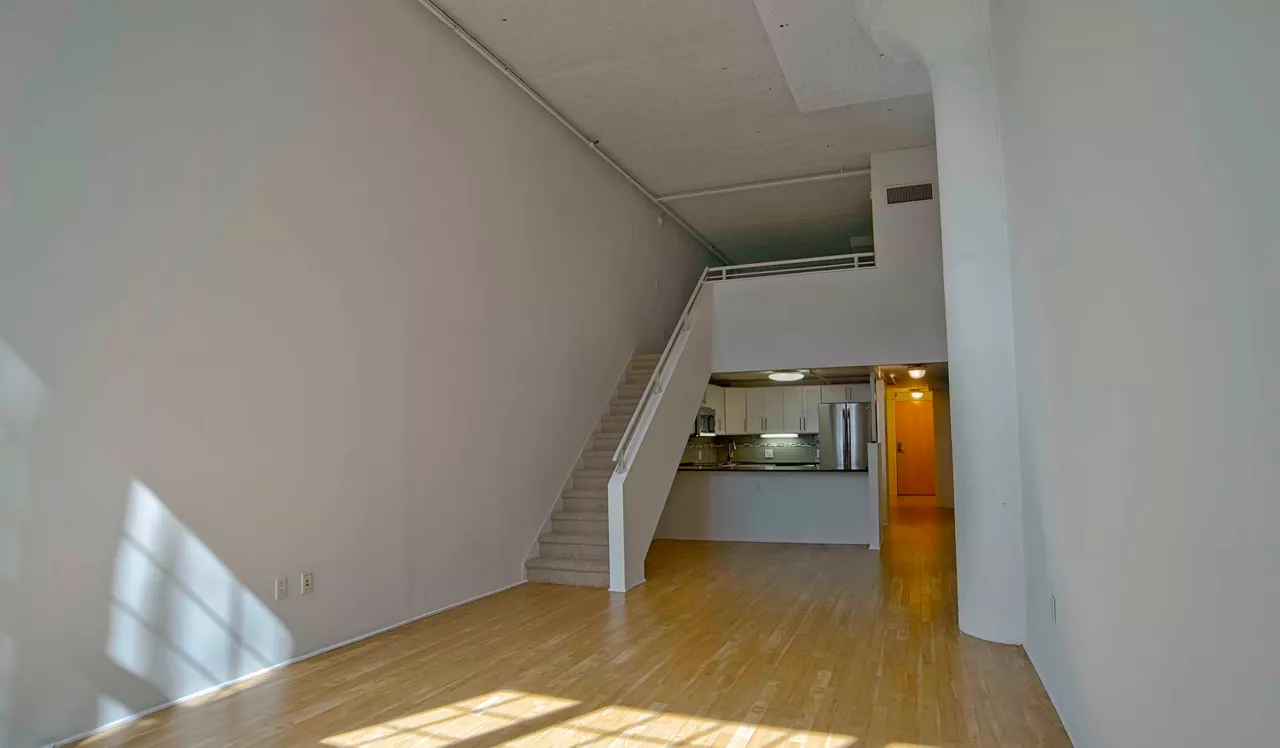The Riverloft Apartment Homes - Philadelphia, PA - living room