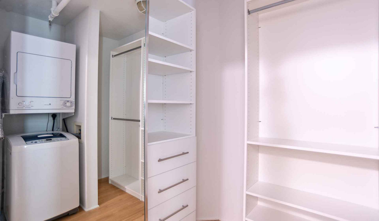 The Riverloft Apartment Homes - Philadelphia, PA - laundry