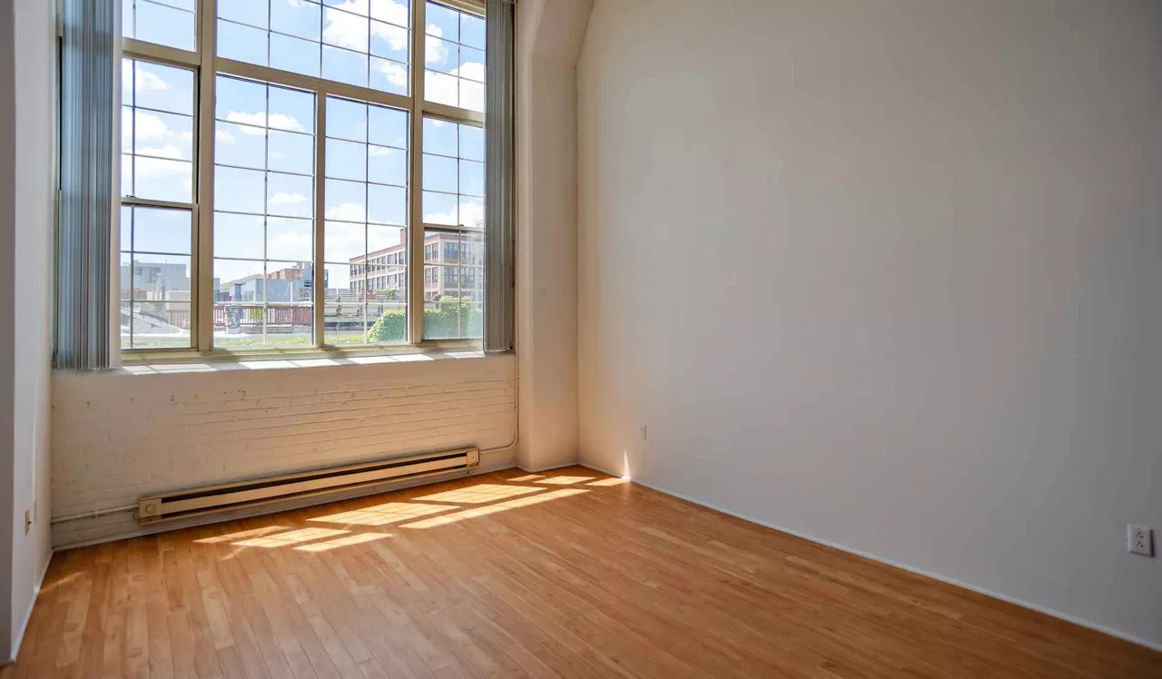 The Riverloft Apartment Homes - Philadelphia, PA - Living room