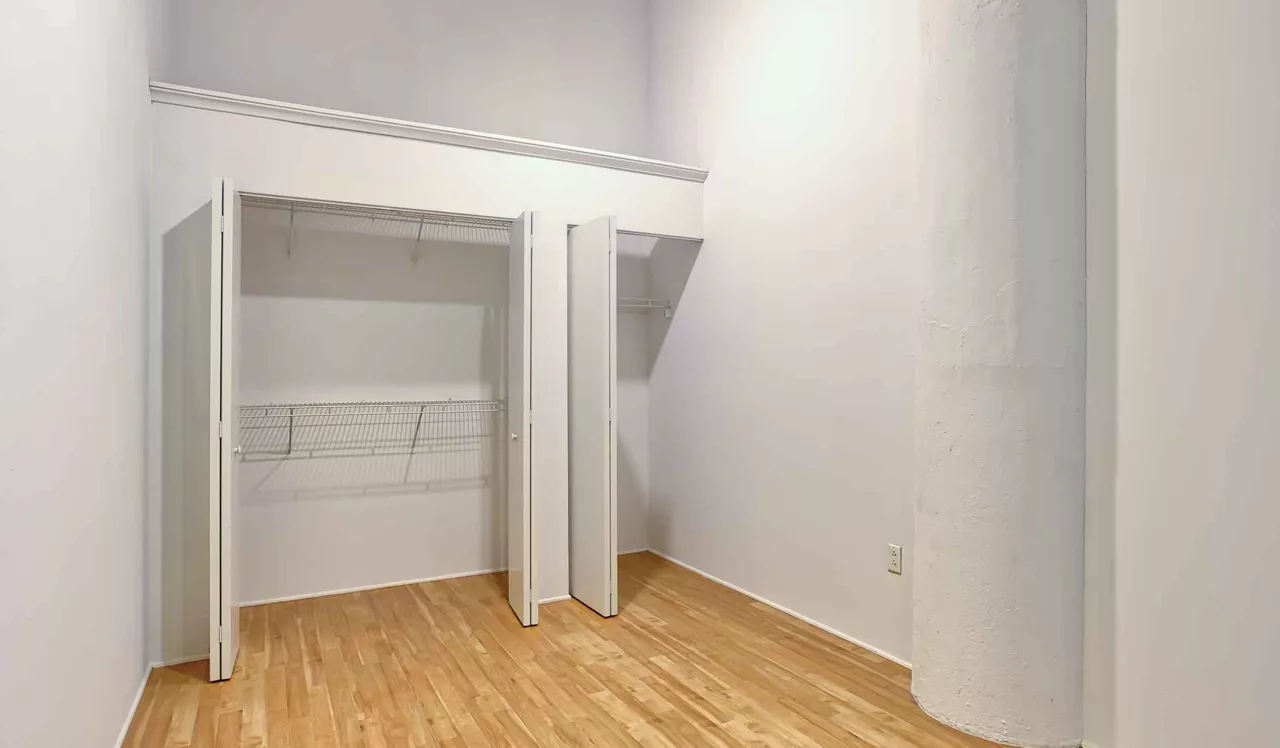 The Riverloft Apartment Homes - Philadelphia, PA - den