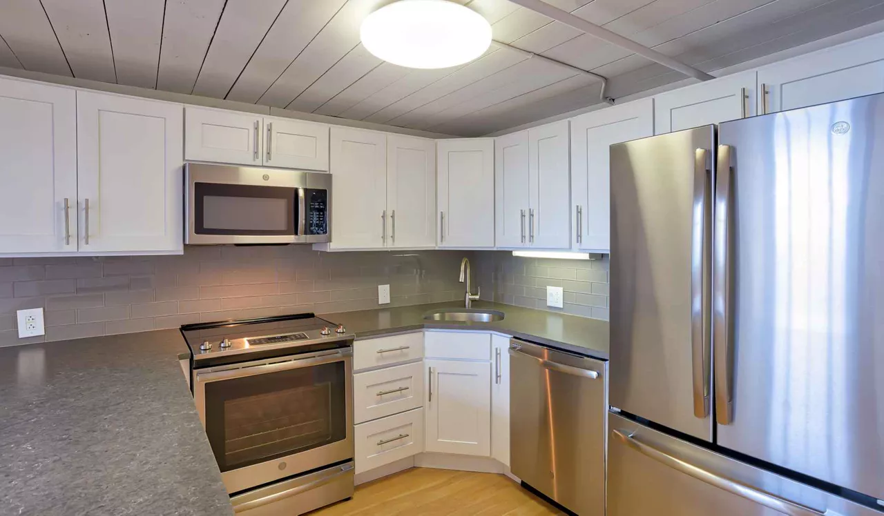 The Riverloft Apartment Homes - Philadelphia, PA - Kitchen