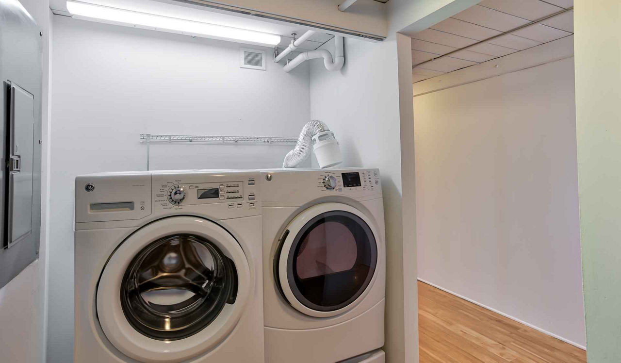 The Riverloft Apartment Homes - Philadelphia, PA - laundry