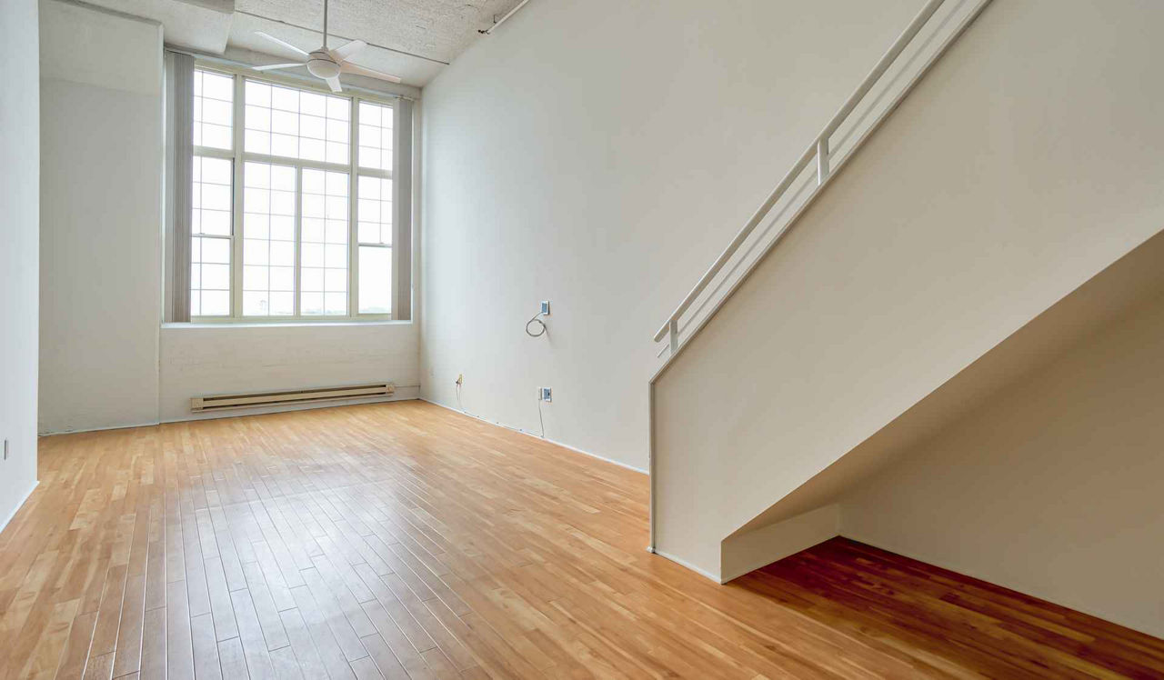 The Riverloft Apartment Homes - Philadelphia, PA - living room