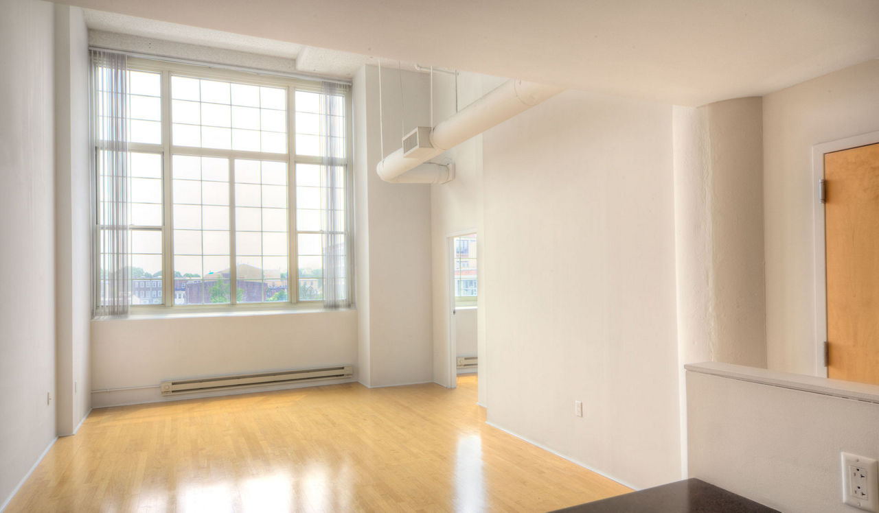 The Riverloft Apartment Homes - Philadelphia, PA - living room