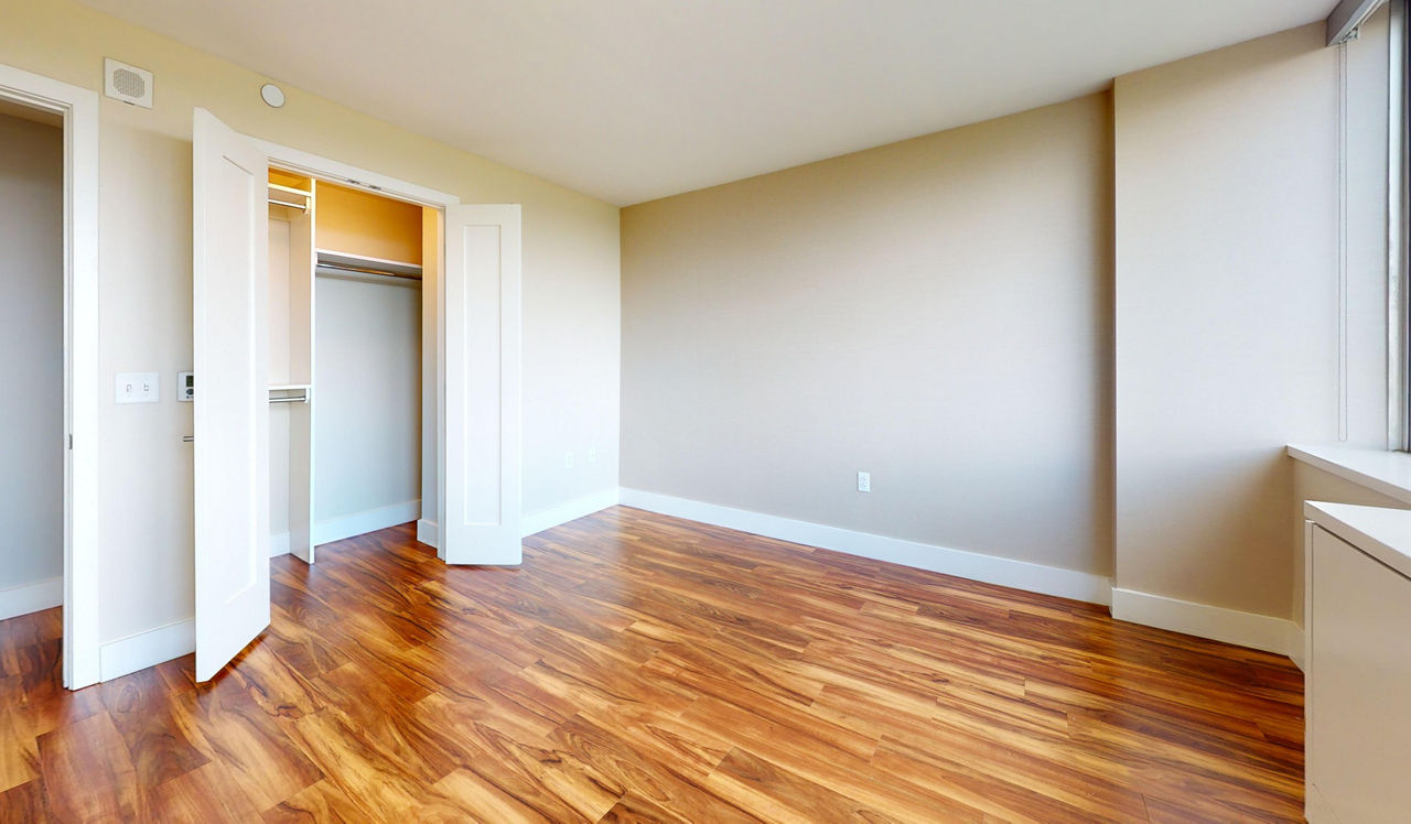 Park Towne Place Premier - Philadelphia, PA  - Bedroom