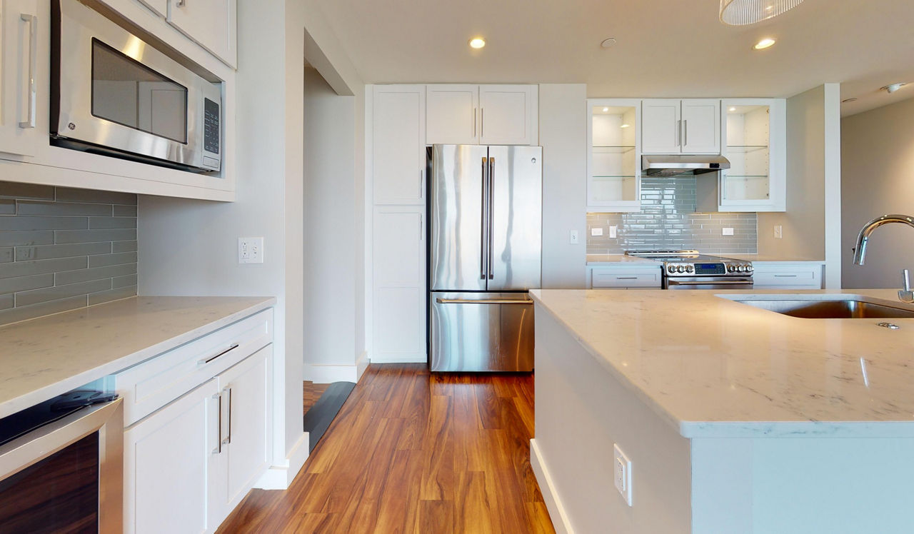 Park Towne Place Premier - Philadelphia, PA  - Kitchen