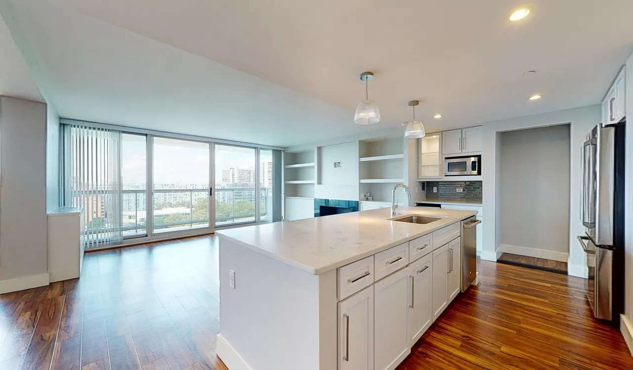 Park Towne Place Premier - Philadelphia, PA  - Kitchen