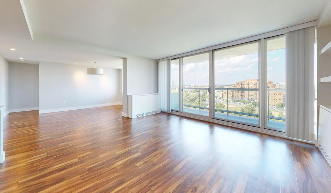 Park Towne Place Premier - Philadelphia, PA  - Living Room