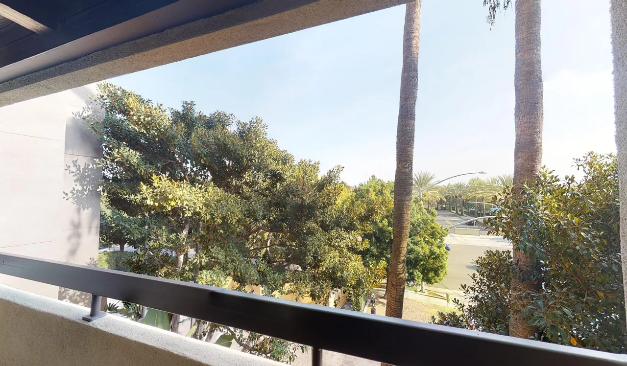 3400 Avenue of the Arts - Costa Mesa, CA - Balcony