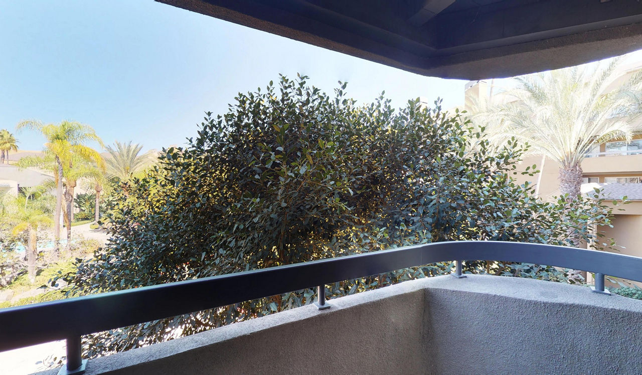 3400 Avenue of the Arts - Costa Mesa, CA - Balcony