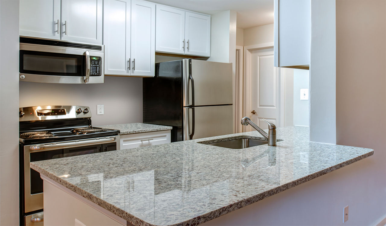 Shenandoah Crossing - Fairfax, VA - kitchen