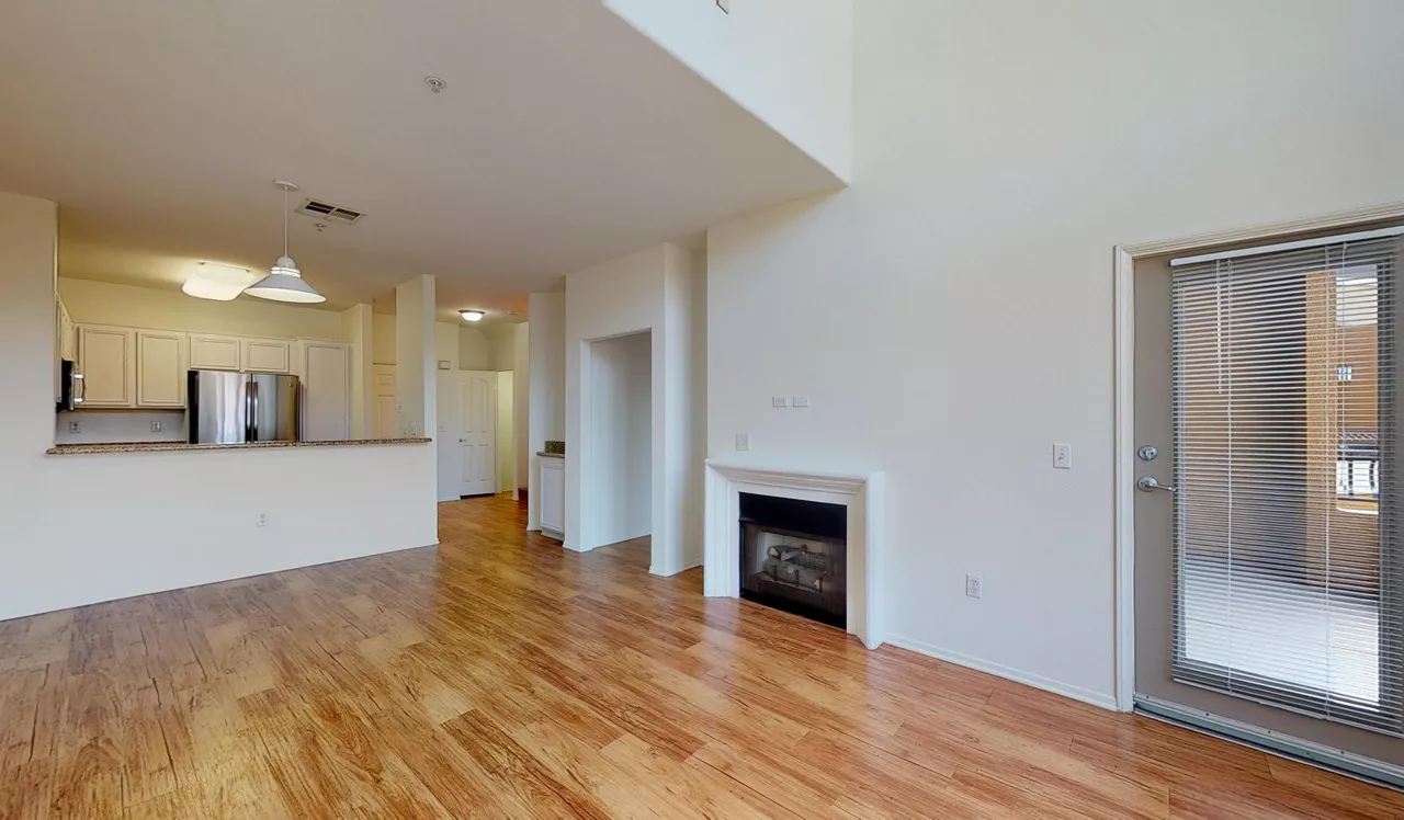 Palazzo East - Los Angeles, CA - living room