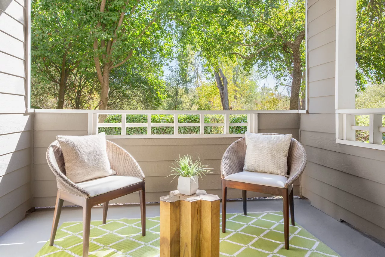 Slate Creek - Roseville, CA - balcony