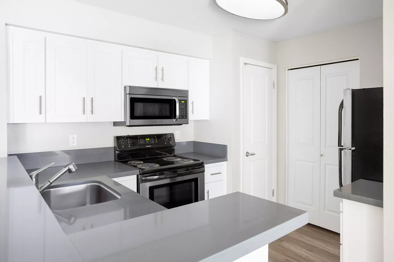 Slate Creek - Roseville, CA - Kitchen